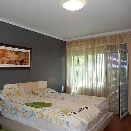 Vila Denica بيت للعطل