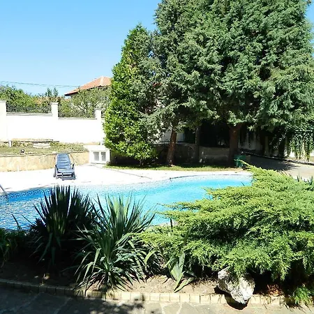 Vila Denica *