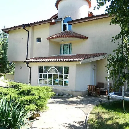 Vila Denica